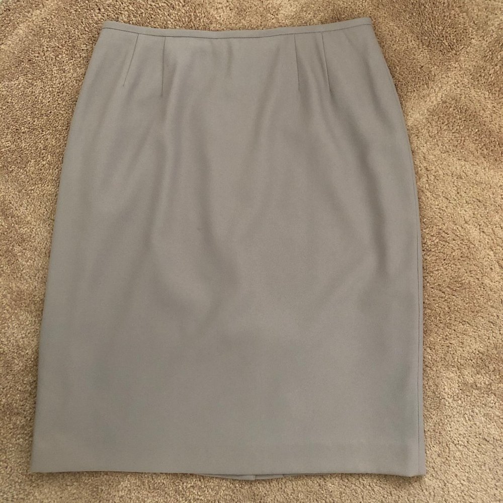 Classic Sophisticated Short Gray Pencil Skirt
